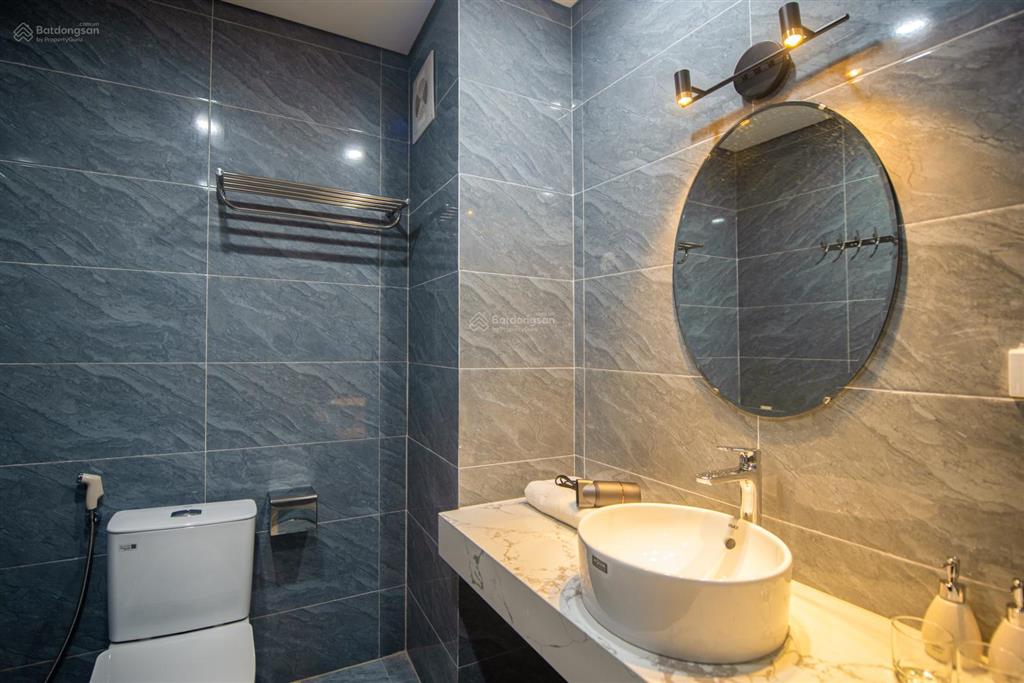 Cho thuê căn hộ 45m giá 9,6tr. phố hồ đắc di. đầy đủ nội thất cao cấp, có thang máy, hầm để xe.