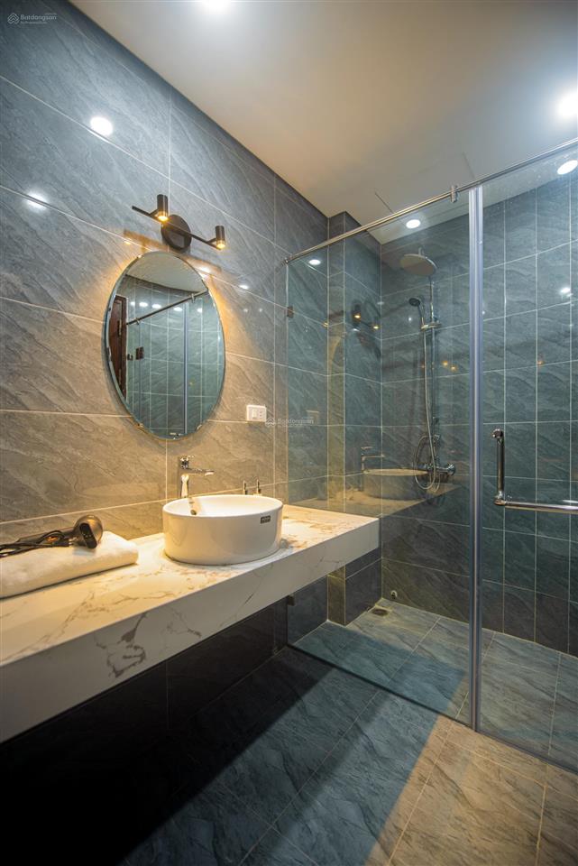 Cho thuê căn hộ 45m giá 9,6tr. phố hồ đắc di. đầy đủ nội thất cao cấp, có thang máy, hầm để xe.
