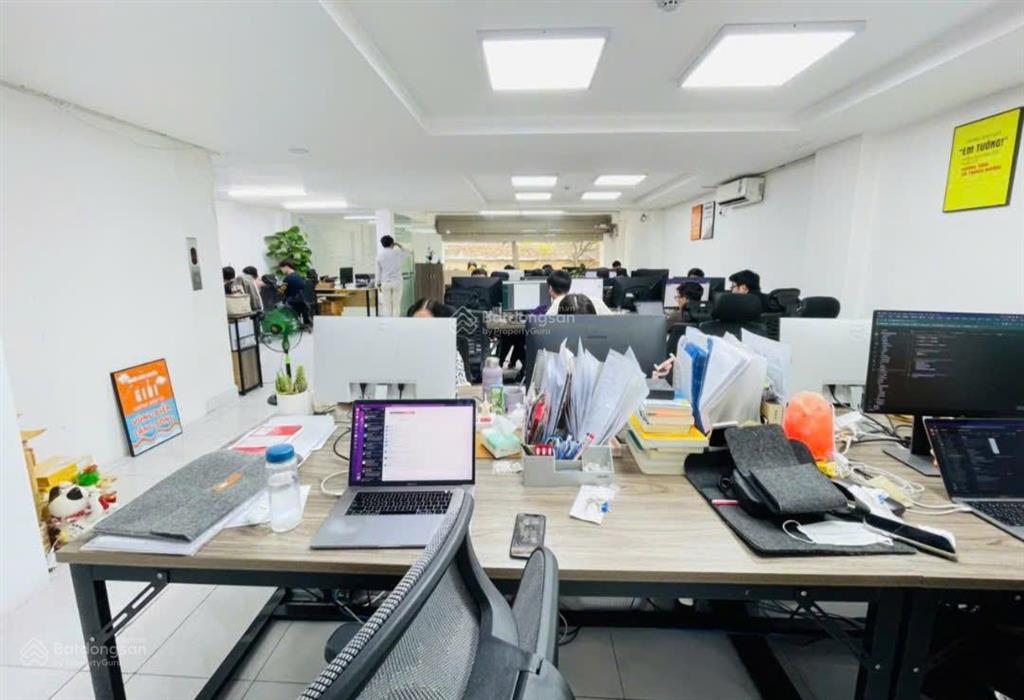 Cho thuê văn phòng, spa, vẽ 30m², 5tr. phố lê đại hành