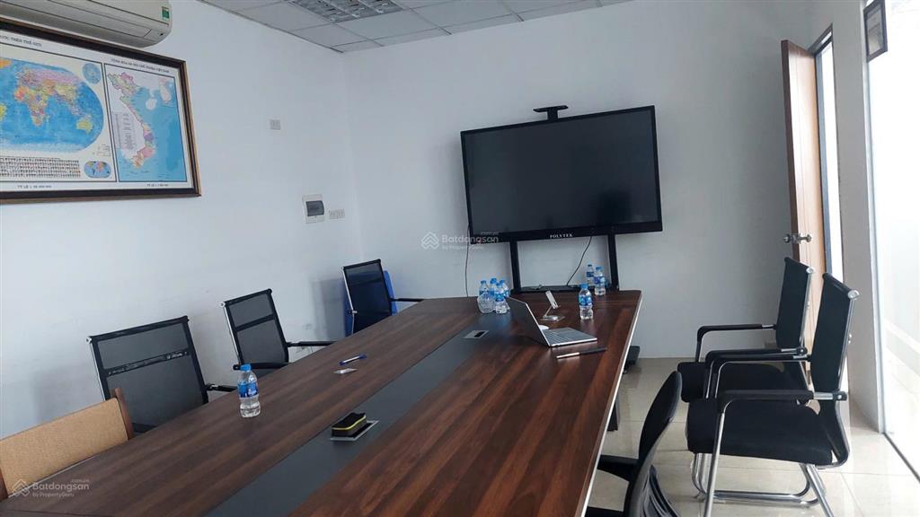 Cho thuê văn phòng 100m2 giá 15 triệu. phố lê trọng tấn.  0395 512 ***. làm vp, spa, lớp học, gym