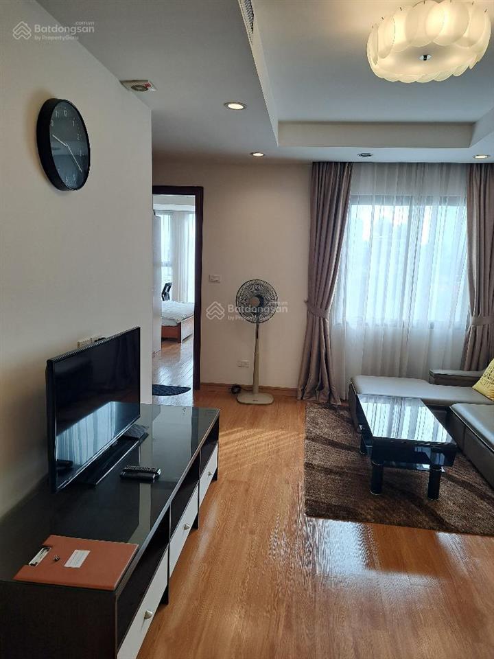Cho thuê căn hộ 45m giá 9tr. phố trần hưng đạo. đầy đủ nội thất cao cấp, có thang máy, hầm để xe
