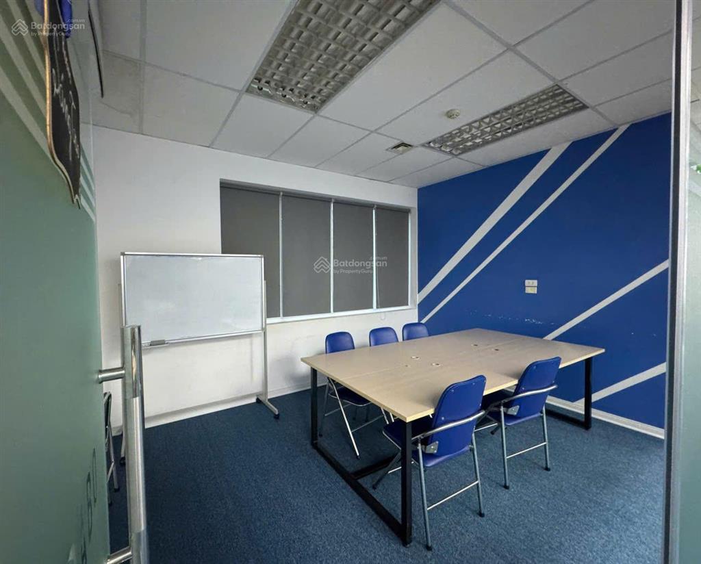 Cho thuê văn phòng 80m2, 13,5tr. phố lê trọng tấn. có hầm để xe máy, chỗ để ô tô.  0395 512 ***