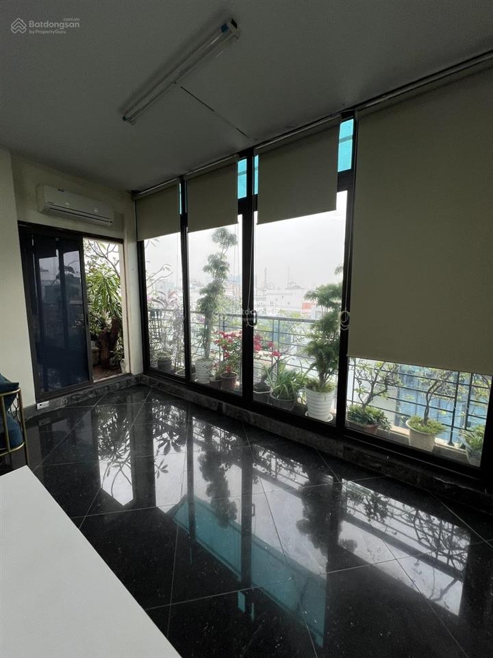 Cho thuê văn phòng 60m giá 13tr. phố trần xuân soạn. có chỗ để ô tô, xe máy. làm spa, gym, lớp học