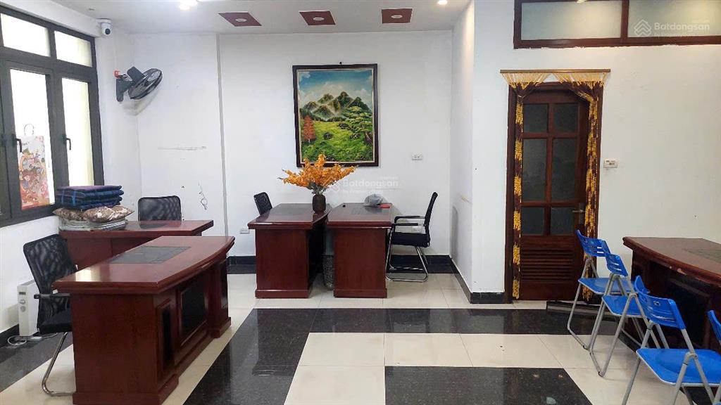 Cho thuê văn phòng 60m giá 9tr. phố nam đồng.  0395 512 *** phù hợp làm vp, spa, gym, lớp dạy học