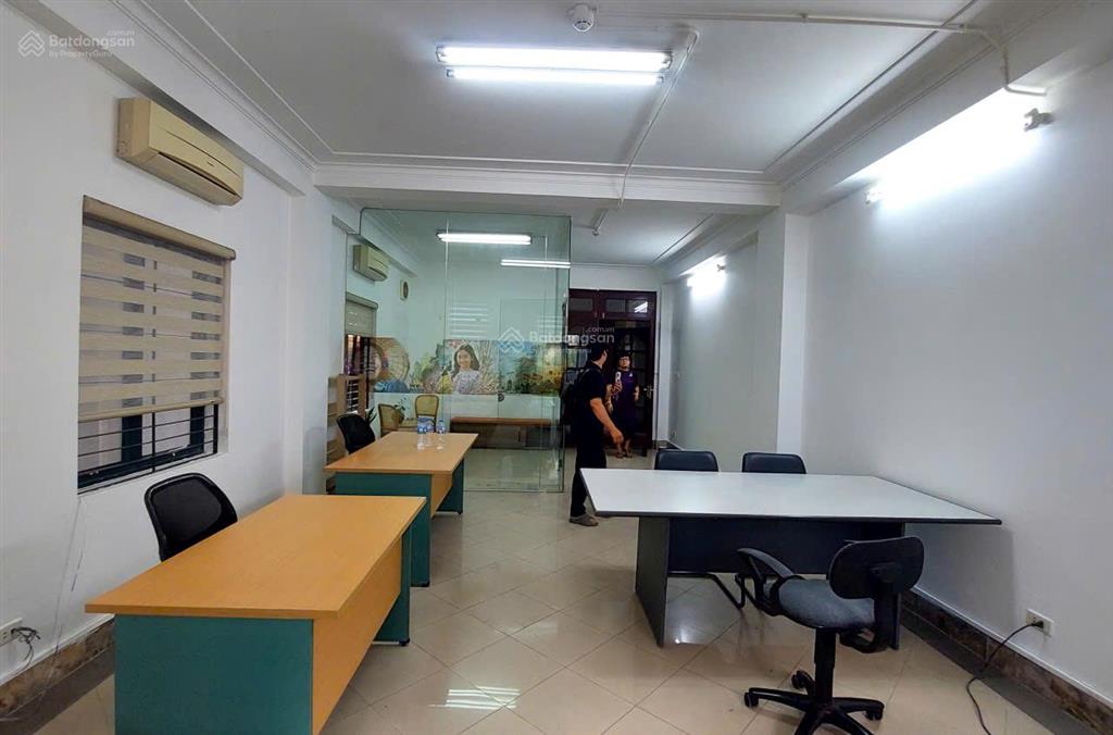 Cho thuê vp 45m giá 9tr phố bà triệu, văn phòng đẹp giá tốt phù hợp mọi loại hình vp, có thang máy