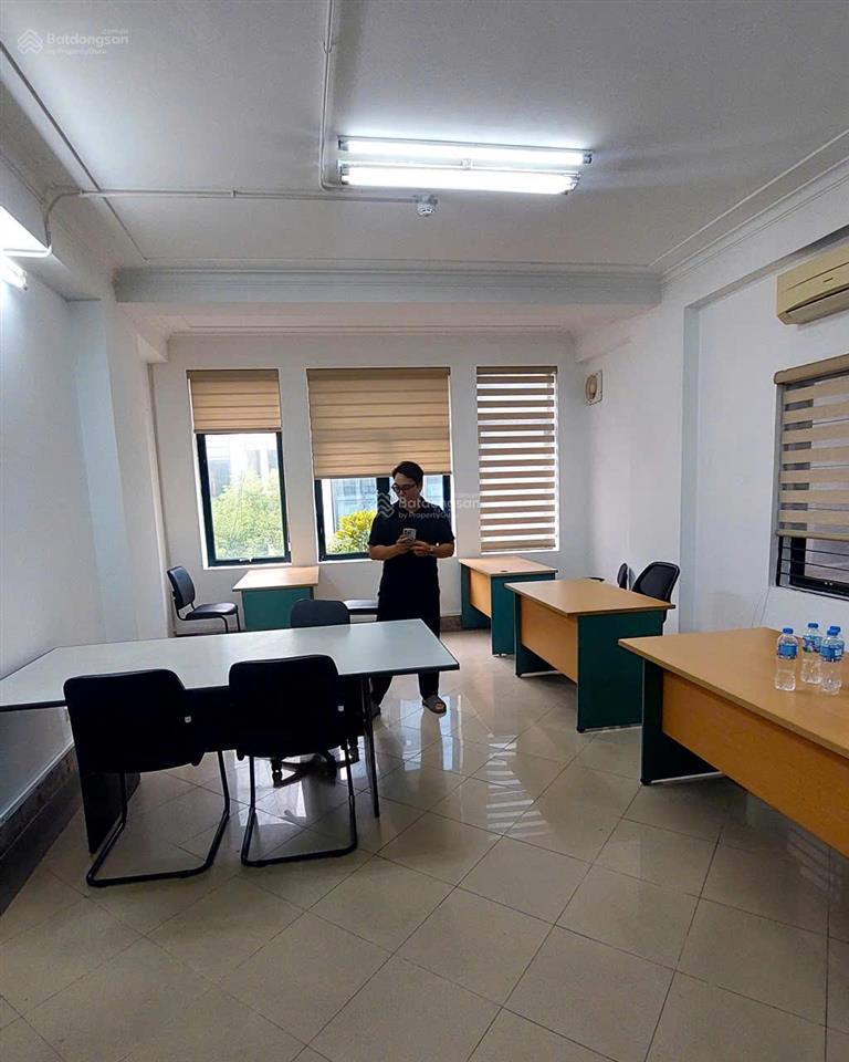 Cho thuê vp 45m giá 9tr phố bà triệu, văn phòng đẹp giá tốt phù hợp mọi loại hình vp, có thang máy