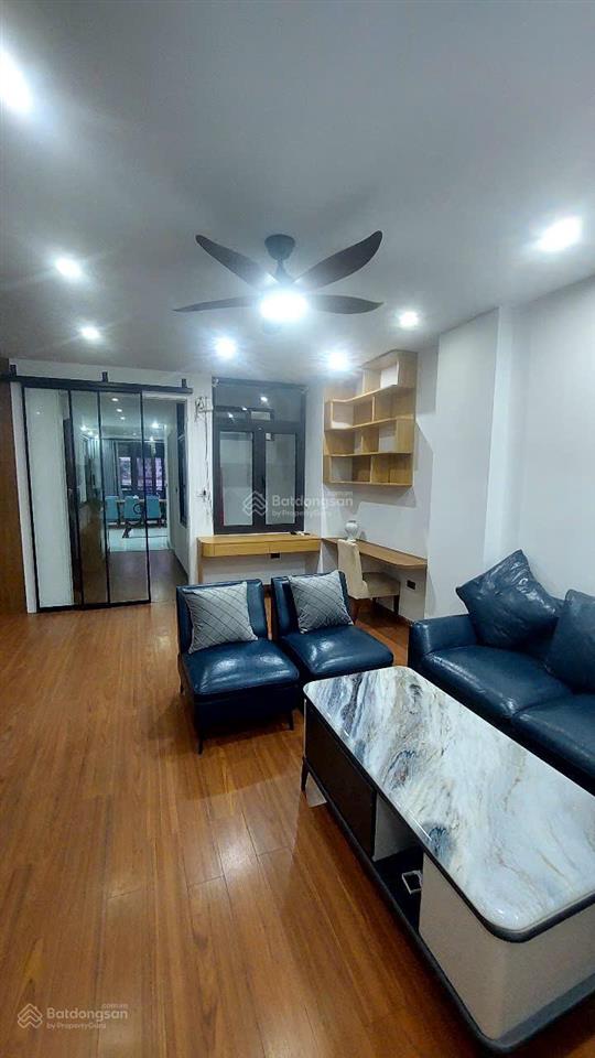 Cho thuê căn hộ 2 phòng ngủ, diện tích 130m, giá 30tr. phố liên trì. full nội thất cao cấp