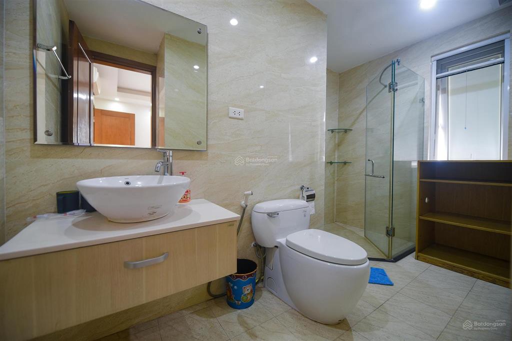 Cho thuê căn hộ 3 phòng ngủ 120m giá 25 triệu. phố lê duẩn.  0395 512 ***. đầy đủ nội thất như hình
