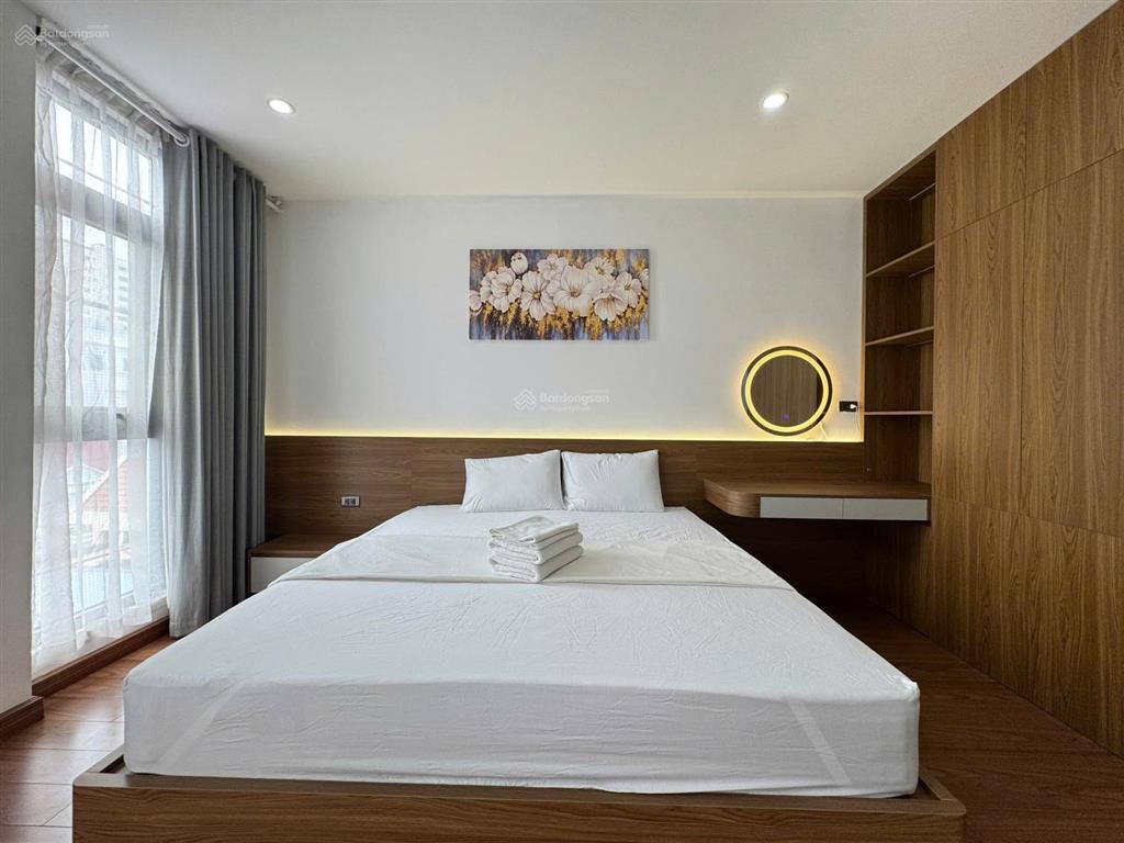 Cho thuê căn hộ dịch vụ homestay 130m 30tr. phố triệu việt vương, gần bv 108, vincom bà triệu
