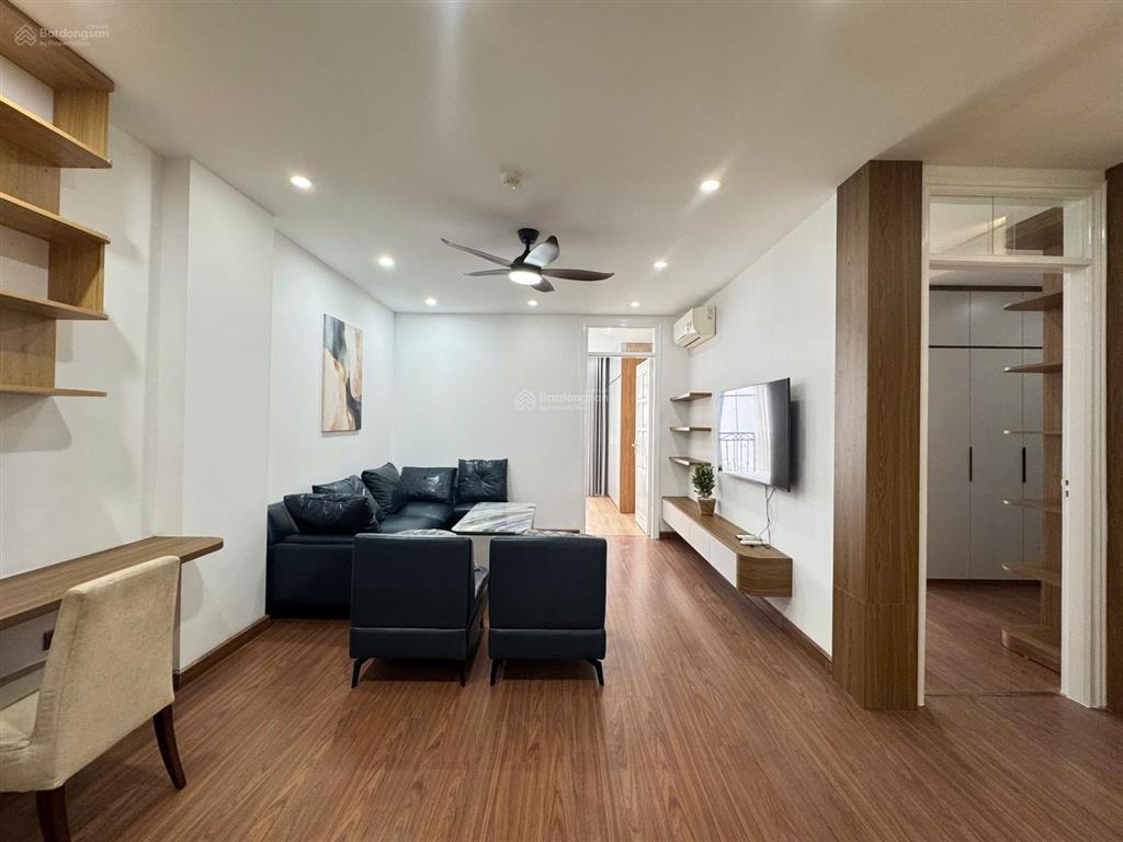 Cho thuê căn hộ dịch vụ homestay 130m 30tr. phố triệu việt vương, gần bv 108, vincom bà triệu