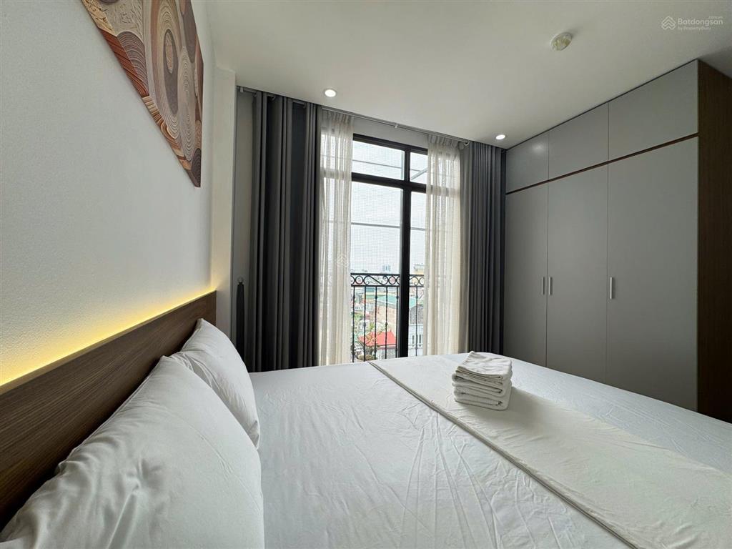 Cho thuê căn hộ dịch vụ homestay 130m 30tr. phố triệu việt vương, gần bv 108, vincom bà triệu