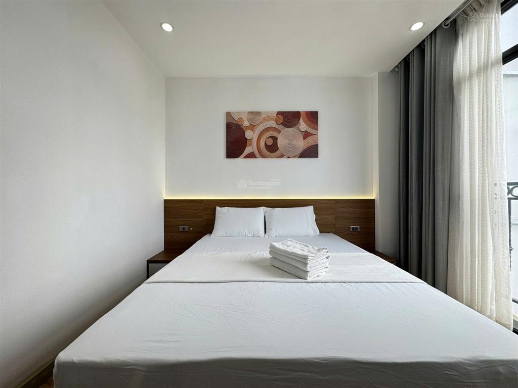 Cho thuê căn hộ dịch vụ homestay 130m 30tr. phố triệu việt vương, gần bv 108, vincom bà triệu