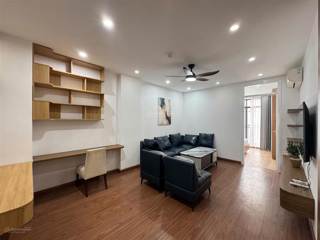 Cho thuê căn hộ dịch vụ homestay 130m 30tr. phố triệu việt vương, gần bv 108, vincom bà triệu