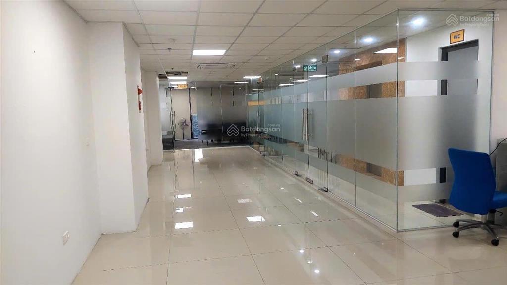 Cho thuê vp phố minh khai 120m 20tr. có xuất hóa hóa đơn thuế vat. hợp làm vp, spa, trung tâm ta