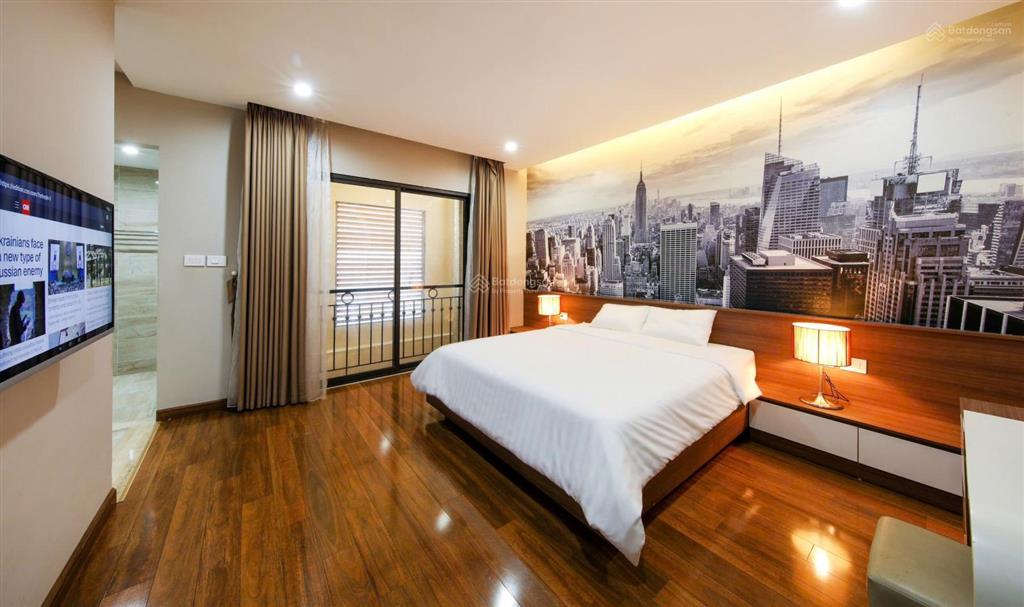 Cho thuê căn hộ 2pn giá 20tr trần hưng đạo, 2 có ban công, thang máy, tầng hầm để xe, full nội thất