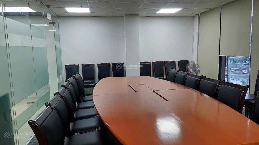 Cho thuê văn phòng 120m giá 20tr. phố kim ngưu. phù hợp làm vp, gym, trung tâm tiếng anh, du học