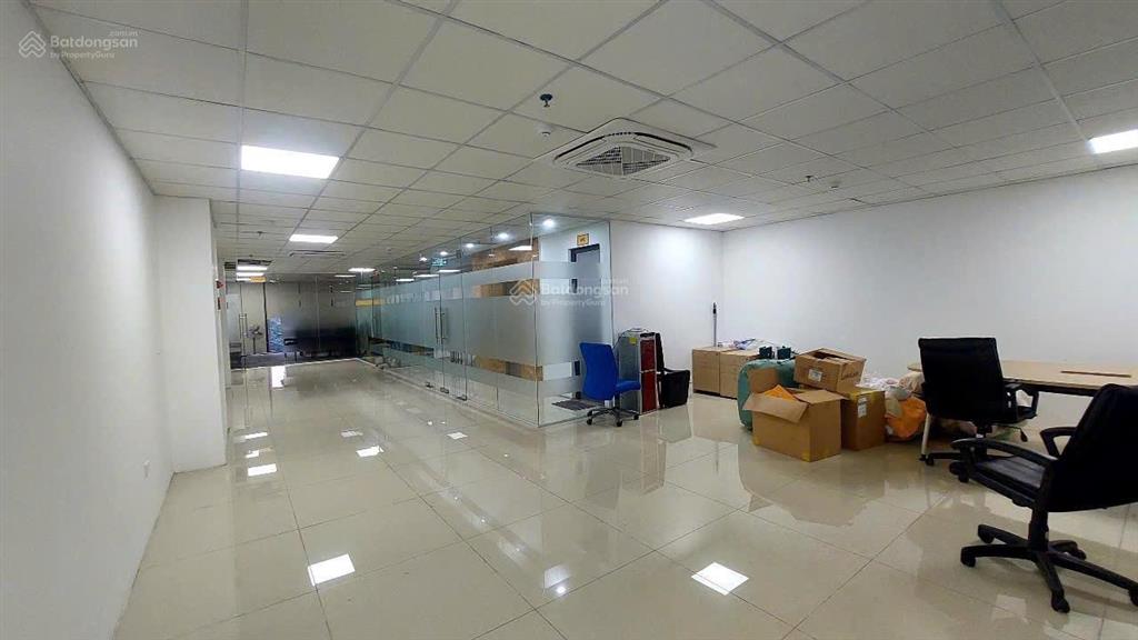 Cho thuê văn phòng 120m giá 20tr. phố kim ngưu. phù hợp làm vp, gym, trung tâm tiếng anh, du học