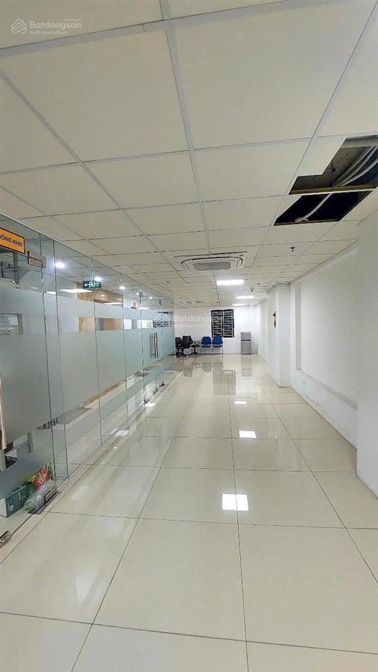 Cho thuê văn phòng 120m giá 20tr. phố kim ngưu. phù hợp làm vp, gym, trung tâm tiếng anh, du học