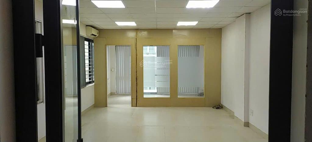 Cho thuê văn phòng, lớp học, gym, spa, phòng khám 120m2 giá 16tr. phố trường chinh.  0395 512 ***