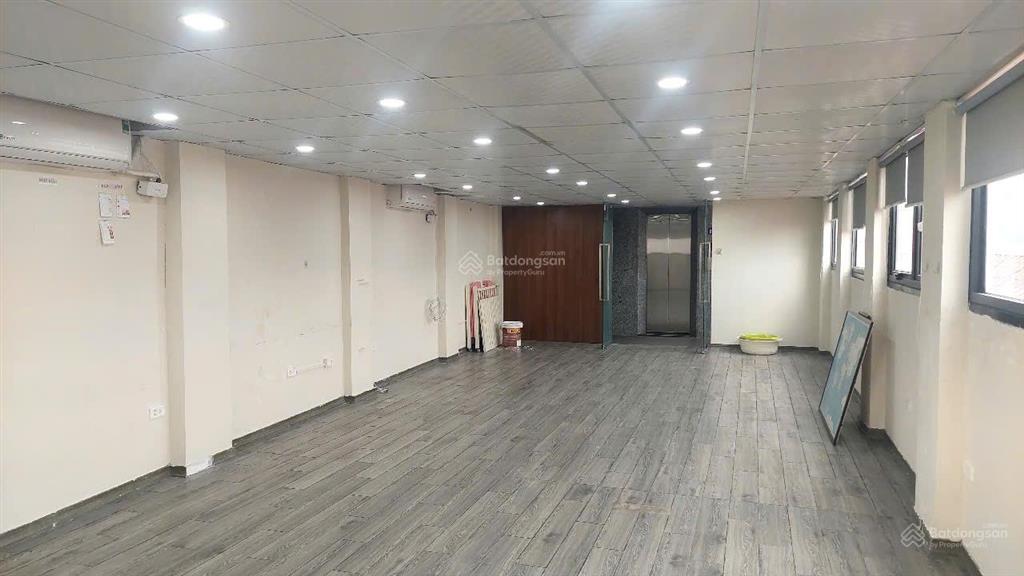 Cho thuê văn phòng, dạy học, spa, gym 150m giá 25tr. phố lạc trung. nhiều diện tích để khách chọn