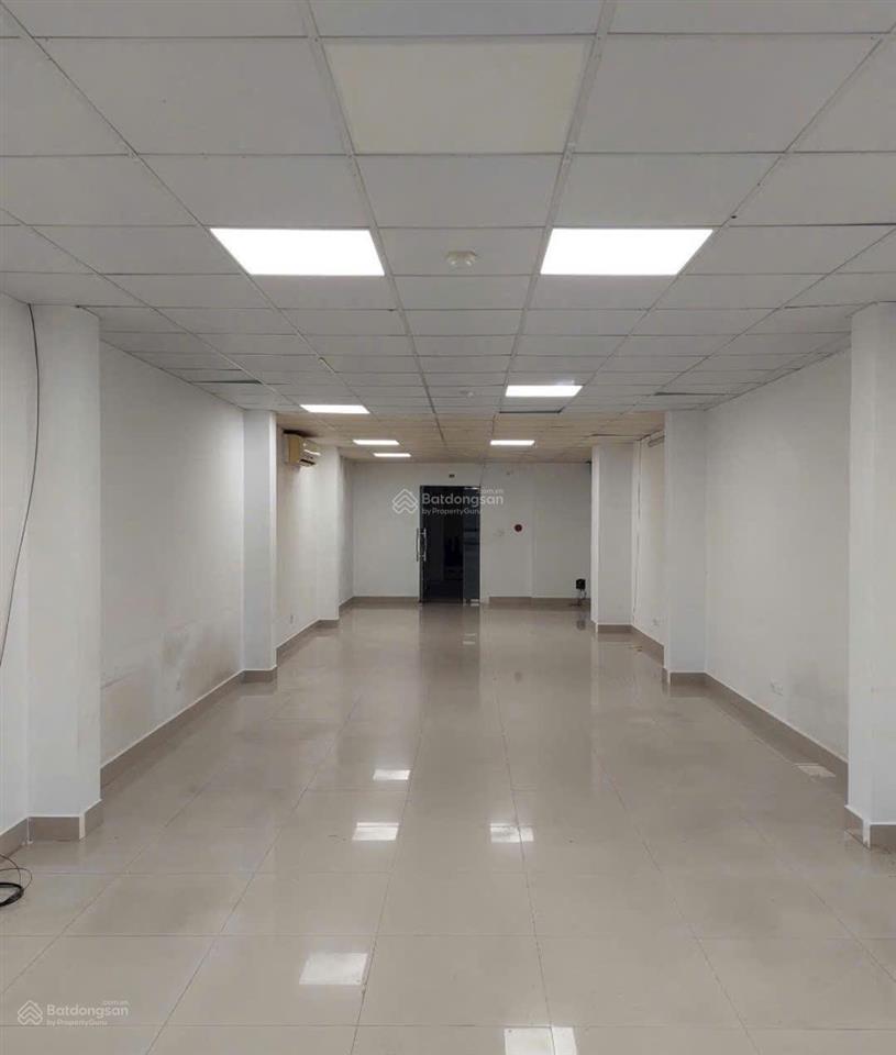 Cho thuê vp 55m2 12tr phố lê thanh nghị, vp đẹp, có nhiều diện tích lớn bé để khách lựa chọn thuê