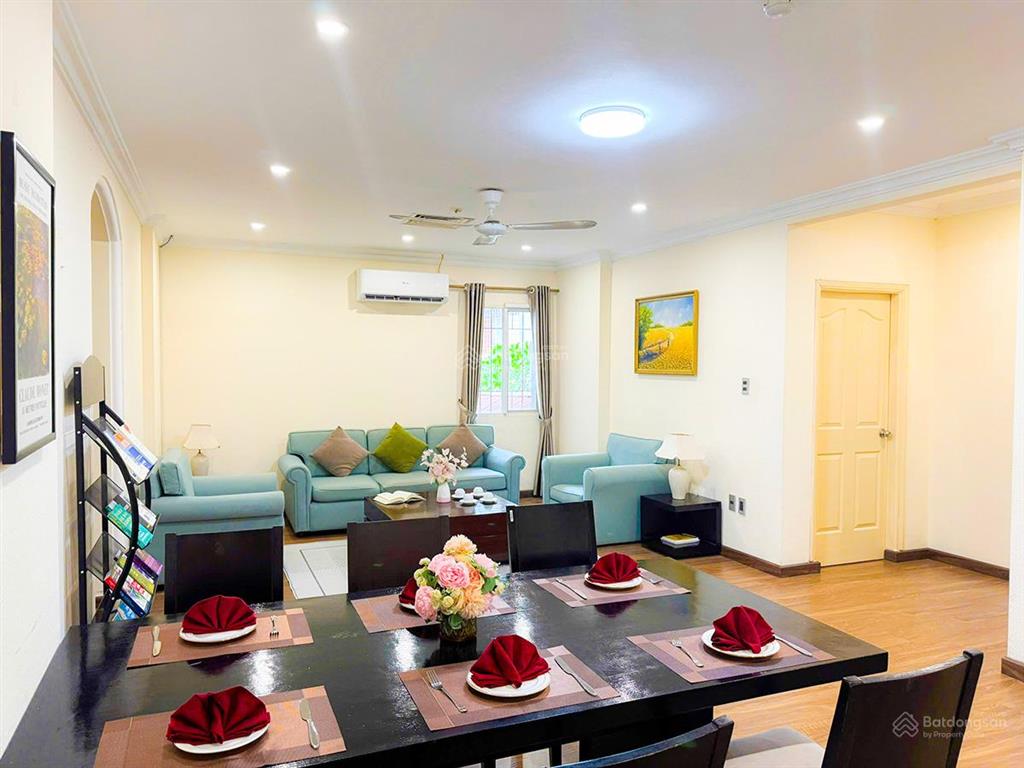 Cho thuê căn hộ 2pn giá 18tr. phố triệu việt vương. full nội thất, thang máy, lễ tân, để xe 0k