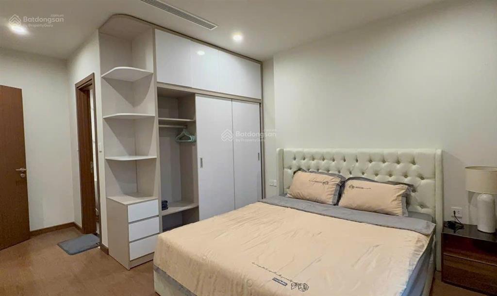Cho thuê căn hộ 2 phòng ngủ đầy đủ nội thất cao cấp 90m 18tr phố mai hắc đế.  0395 512 ***