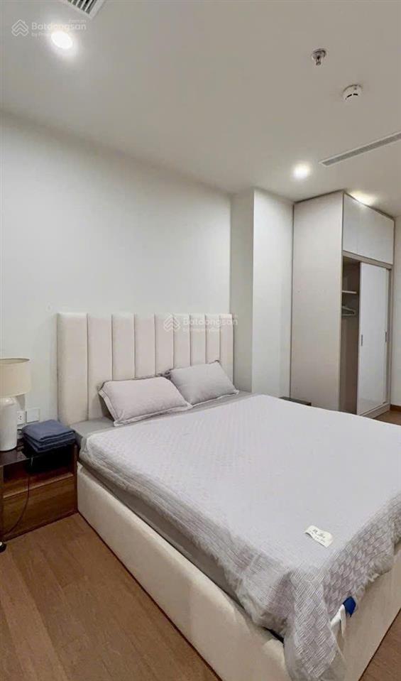 Cho thuê căn hộ 2 phòng ngủ đầy đủ nội thất cao cấp 90m 18tr phố mai hắc đế.  0395 512 ***