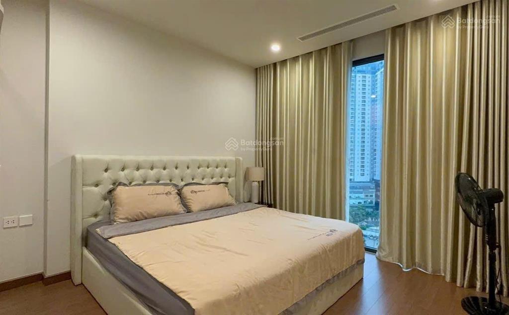 Cho thuê căn hộ 2 phòng ngủ đầy đủ nội thất cao cấp 90m 18tr phố mai hắc đế.  0395 512 ***