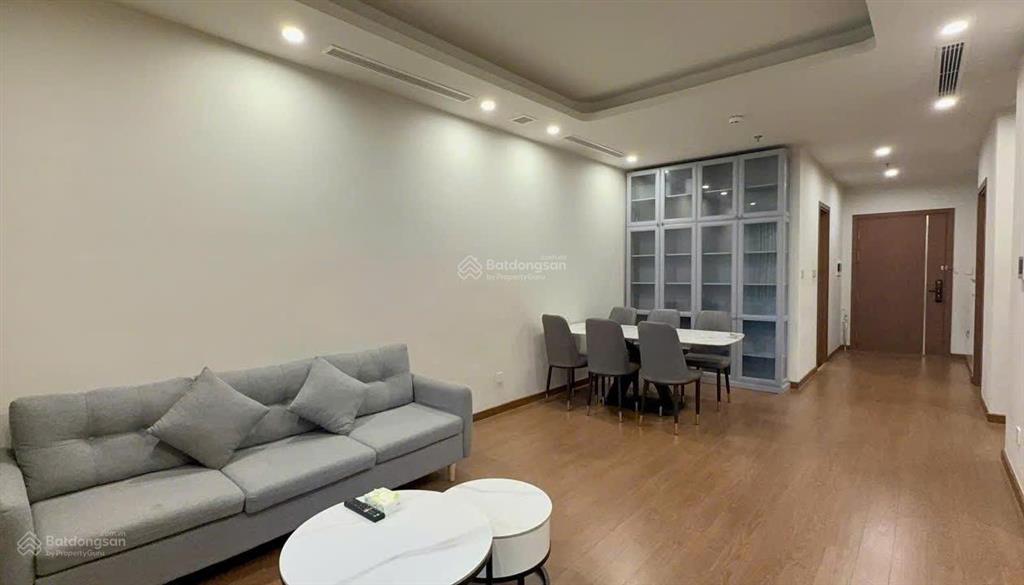 Cho thuê căn hộ 2 phòng ngủ đầy đủ nội thất cao cấp 90m 18tr phố mai hắc đế.  0395 512 ***