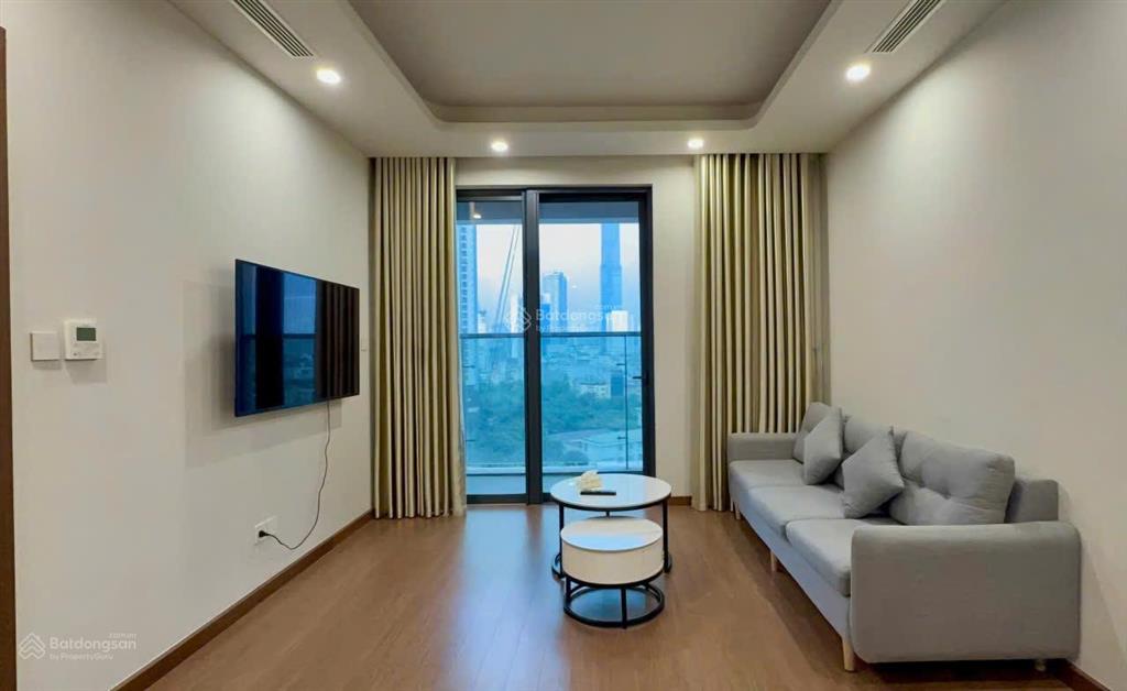 Cho thuê căn hộ 2 phòng ngủ đầy đủ nội thất cao cấp 90m 18tr phố mai hắc đế.  0395 512 ***