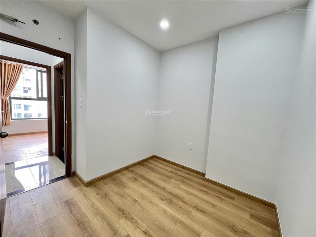 Nói không với giá ảo. căn hộ bcons garden 2pn1wc có ban công, 1.75 full thuế phí sang tên
