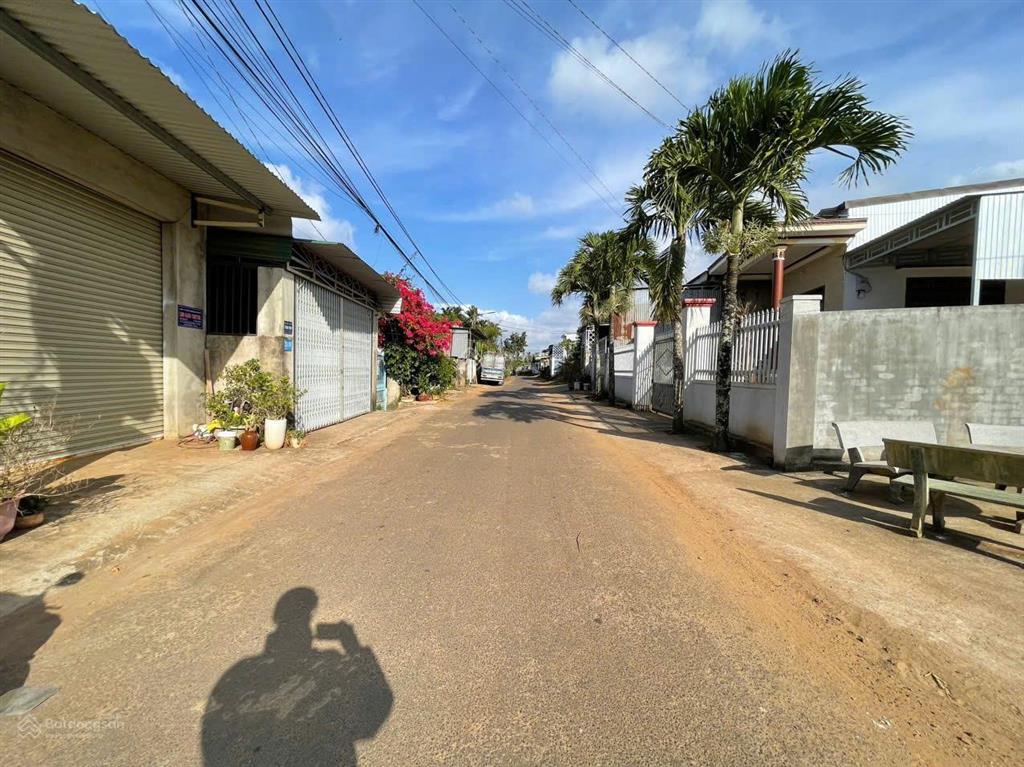 Bán đất đẹp tại 211, phạm văn đồng, tân hoà, buôn ma thuột, 1750 tỷ, 150m2