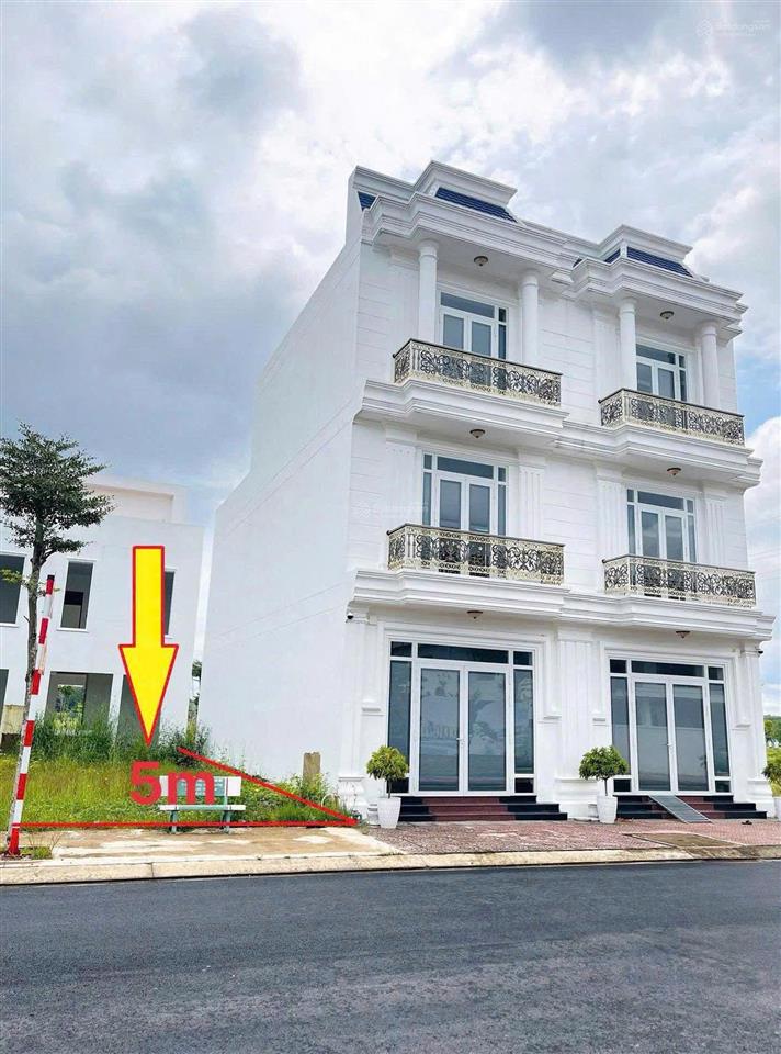 Lô góc đẹp đối diện trường học liên cấp quốc tế tại kđt alana city, giá chỉ 980 triệu/ nền, sổ sẵn