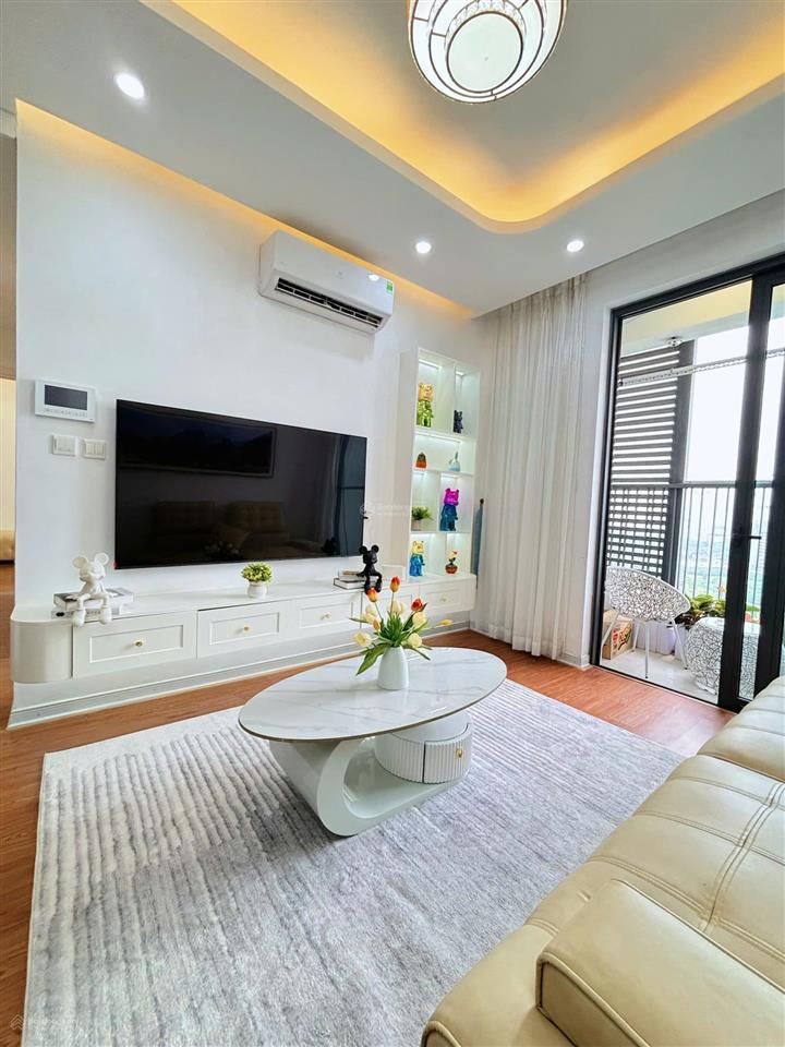 Cho thuê căn 2pn vinhomes westpoint có thể vào ở luôn giá 17,5tr/tháng