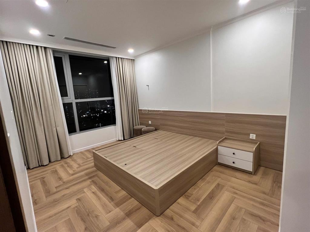 Cho thuê căn hộ vinhomes gardenia hàm nghi, 2 phòng ngủ 2 vệ sinh, full đồ, giá 17tr/tháng