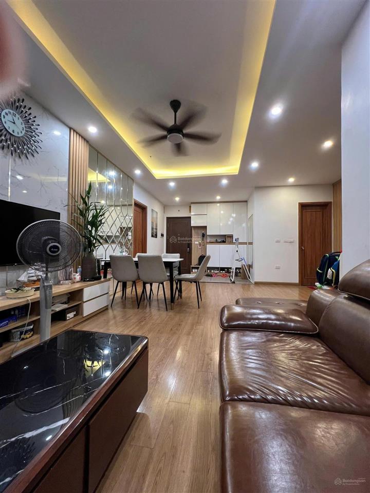 Cho thuê gấp căn 3pn ct8 the emerald giá 23tr/tháng full đồ