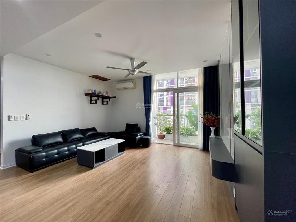 Cần bán căn góc 3 ngủ tầng trung usilk city văn khê