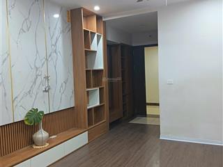 Cần bán căn 2 ngủ 76,4m toà hpc 105 tố hữu