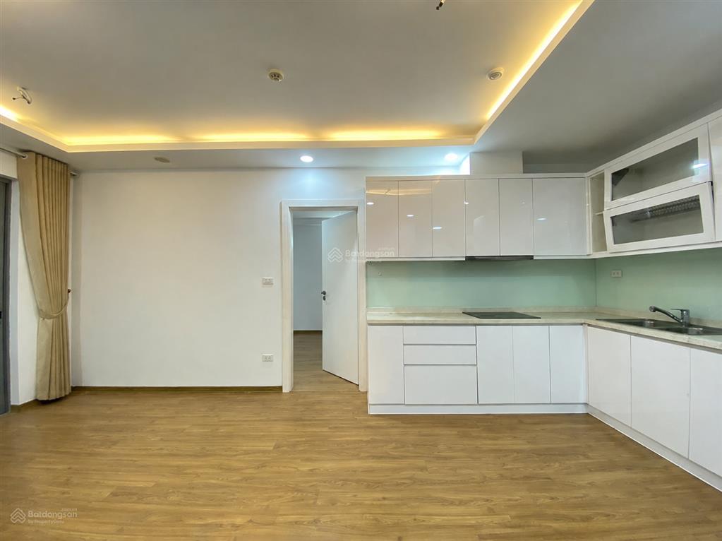 Cần bán căn 2 ngủ 67m giá 5,2tỷ