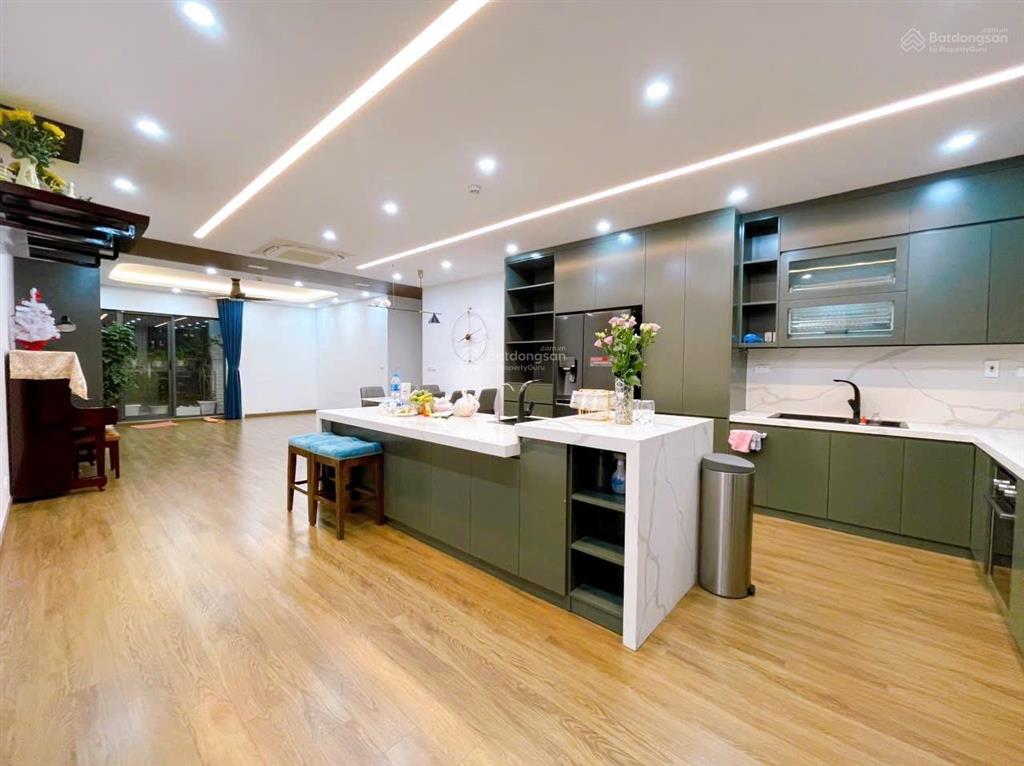 Cần bán căn góc 142,8m2. giá 8,8tỷ toà hpc 105 tố hữu
