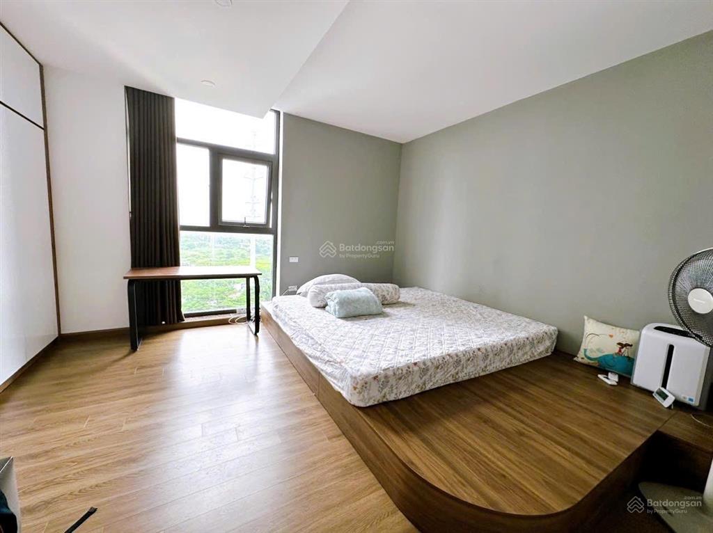 Cần bán căn góc 142,8m2. giá 8,8tỷ toà hpc 105 tố hữu