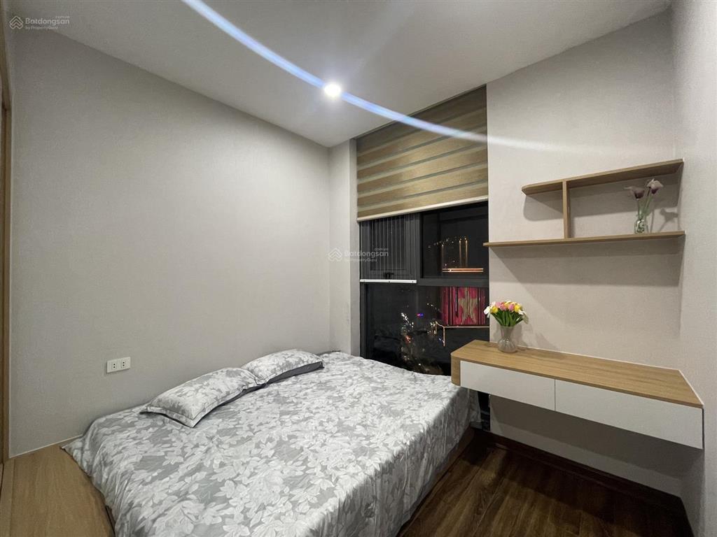 Cần bán căn 3 ngủ 106,4m tầng trung full nội thất