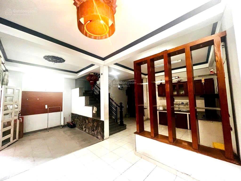 Bán nhà vị trí trung tâm đường linh trung 1tr2l có 2pn 2wc 51m2 ngang 7m nhà đệp