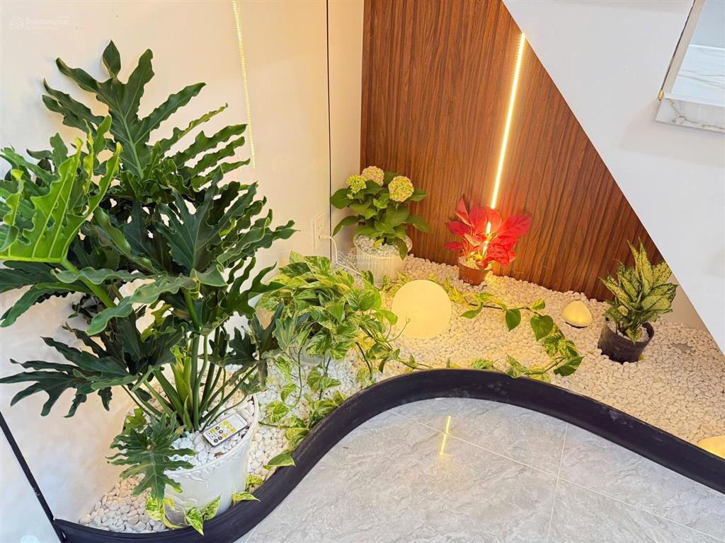 Bán căn nhà đường 9, trường thọ, đang sơn sửa mới tinh, 1 trệt 1 lầu, 2pn,ầu, 2pn, 2wc, giá 3,98 tỷ