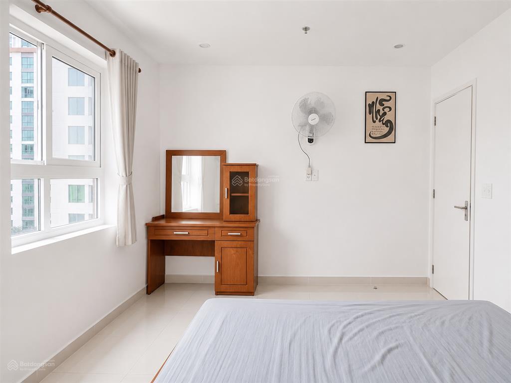Bán căn hộ linh trung đường 16 ngay bệnh viện thủ đức đường lê văn chí 2pn 1wc 61m2 giá 2,55 tỷ