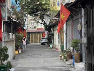 2 tầng  45m2(4,5x10)  xe hơi thông  4,38 tỷ  1 sẹc lâm thị hố,gần chợ hạt điều, hiệp thành city