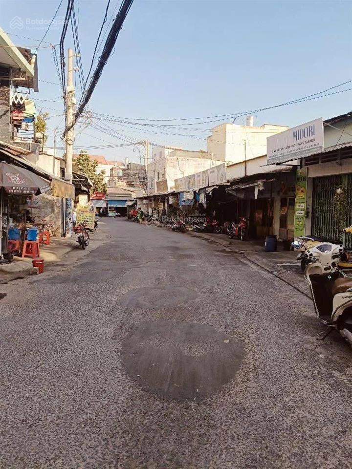 Bán nhà cấp 4 tân thới nhất 02, quận 12
70m2(4,5 x 16)  4tỷ290  2 mặt hẻm 5m trước sau.