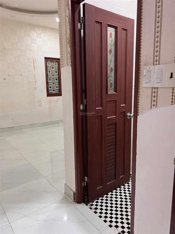 Mặt tiền tân thới hiệp 13  q12  4 tầng  dt 75m2, cn 60m2(4 x 19)  giá 6.96 tỷ