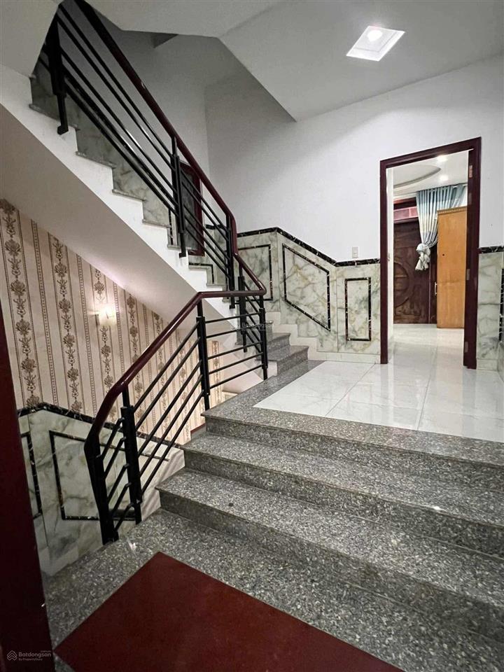 Mặt tiền tân thới hiệp 13  q12  4 tầng  dt 75m2, cn 60m2(4 x 19)  giá 6.96 tỷ